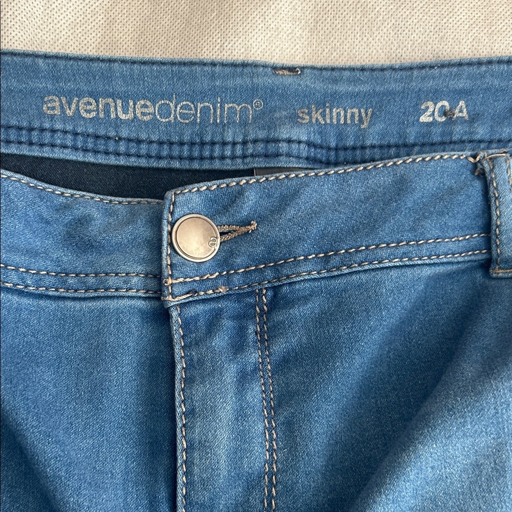 Avenue Denim Skinny Jeans